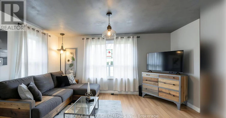 9697 Dickenson Road, Hamilton, ON, L0R 1W0 - 3