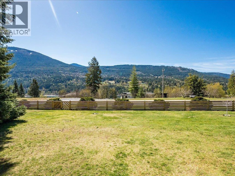 5839 Sunset Drive, Nelson, BC, V1L 6X9 - 6
