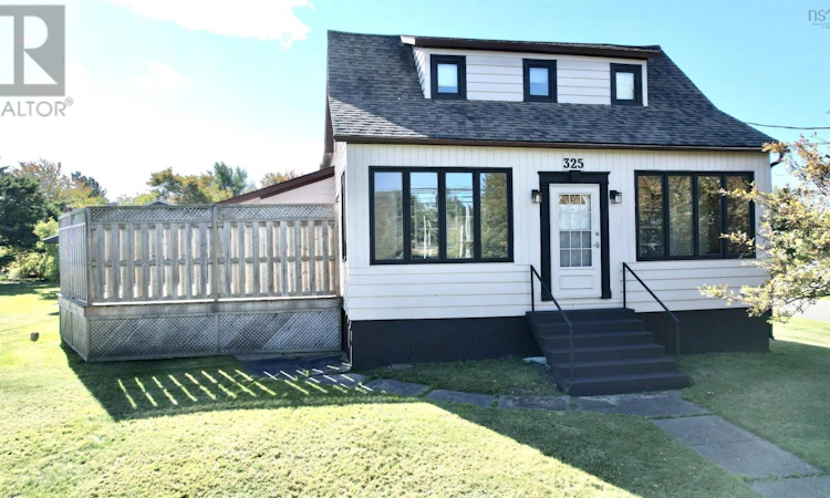 325 Reserve Street