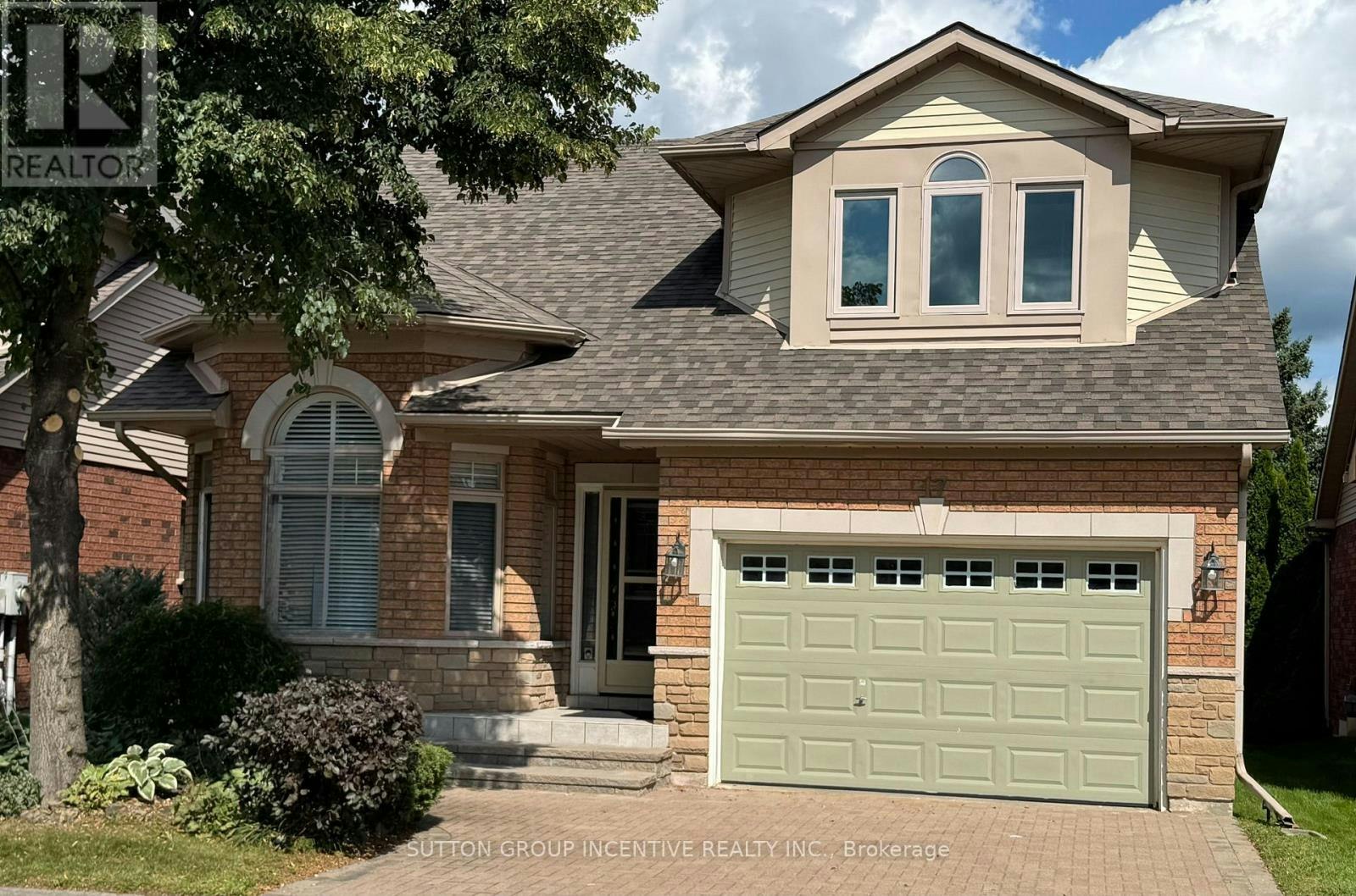 17 Sunset Boulevard, New Tecumseth, ON, L9R 1Y8