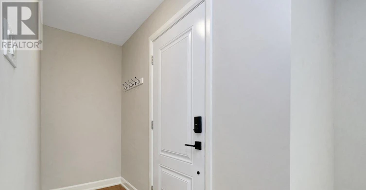 2-1952 Othello Avenue, Ottawa, ON, K1G 2A4 - 2