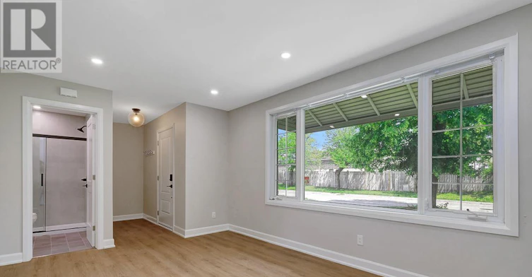 2-1952 Othello Avenue, Ottawa, ON, K1G 2A4 - 3