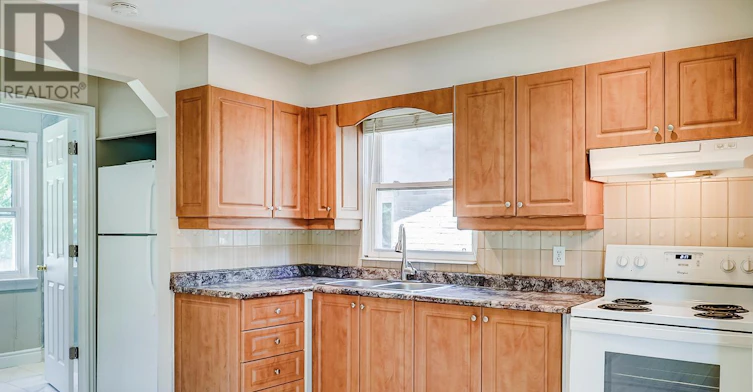 UPPER-92 Lawrence Avenue, Richmond Hill, ON, L4C 1Z3 - 5