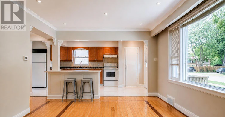 UPPER-92 Lawrence Avenue, Richmond Hill, ON, L4C 1Z3 - 4