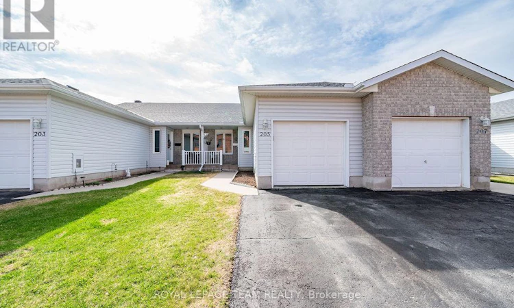 205 Renfrew Avenue W