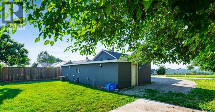 1672 Elgin Street, Kingsville, ON, N0P 2G0 - 26
