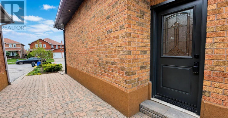 LOWER-24 Foxhill Drive, Vaughan, ON, L6A 1K1 - 2