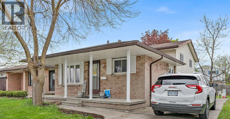 1493 Azalia Crescent, Windsor, ON, N8W 5C5 - 6