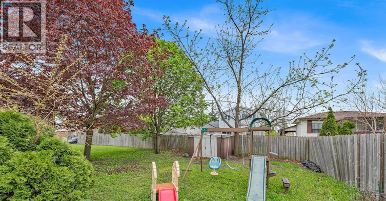 1493 Azalia Crescent, Windsor, ON, N8W 5C5 - 8