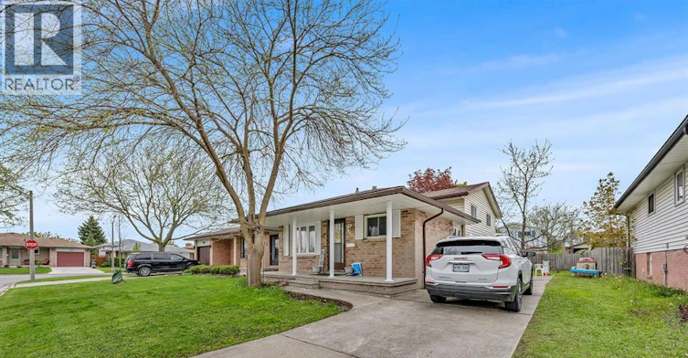 1493 Azalia Crescent, Windsor, ON, N8W 5C5 - 5