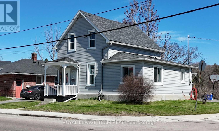 299 Elgin Street W