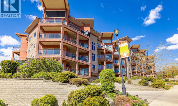 205-3220 Skyview Lane