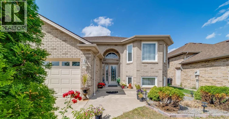 1078 Imperial, Windsor, ON, N9G 2T4 - 2