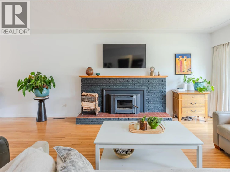 1106 Johnson Road, Penticton, BC, V2A 1W7 - 8