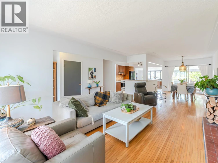 1106 Johnson Road, Penticton, BC, V2A 1W7 - 5
