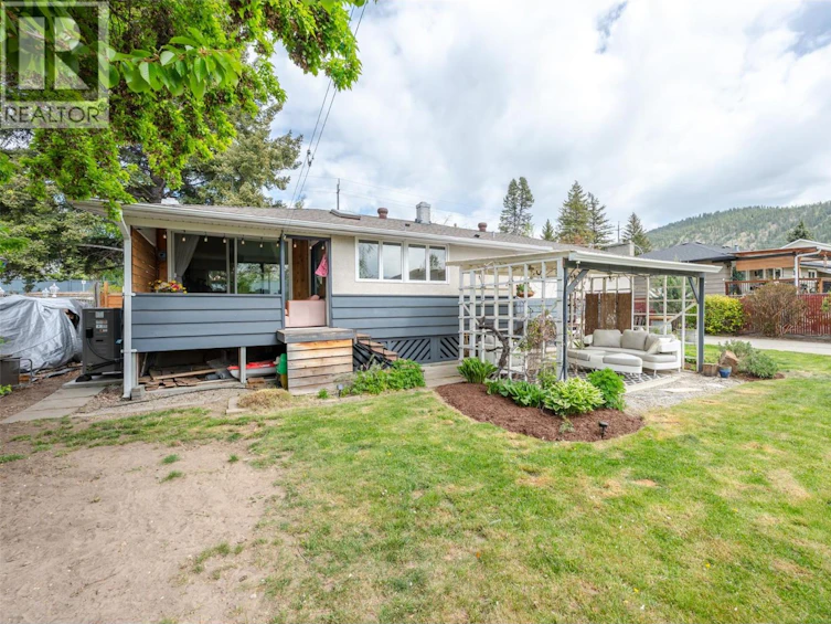 1106 Johnson Road, Penticton, BC, V2A 1W7 - 52