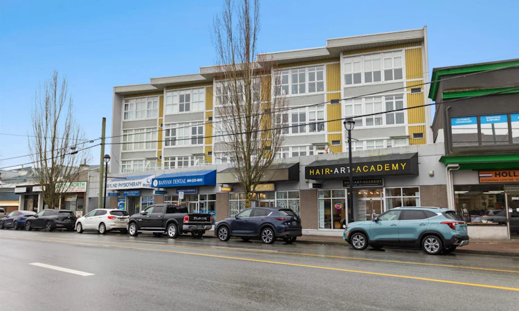 202-20238 Fraser Highway