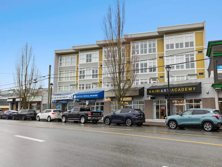 202-20238 Fraser Highway, Langley, BC, V3A 4E6