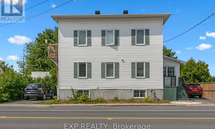 891 Lacroix Road