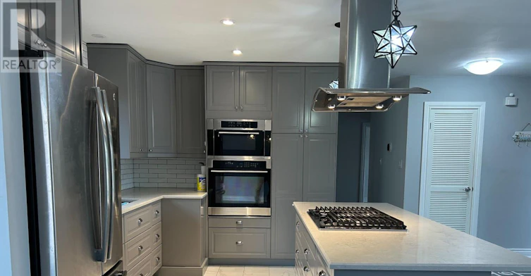 2415 Edith Avenue, Burlington, ON, L7R 1N6 - 2