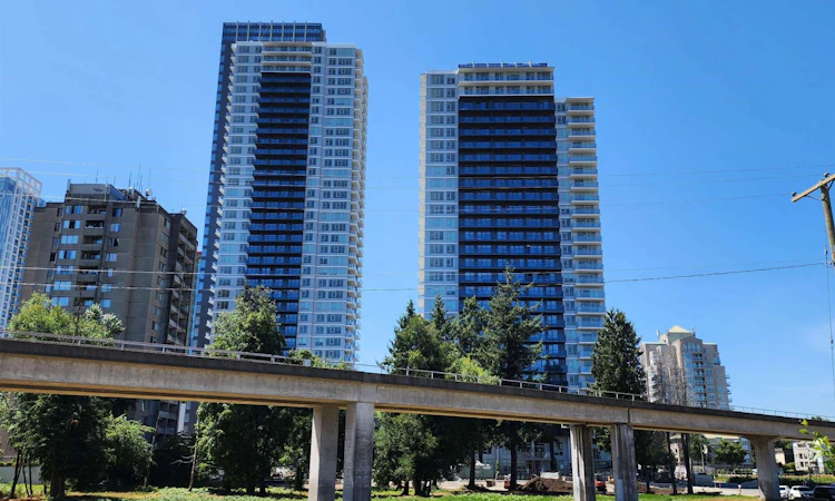2204-13428 105 Avenue