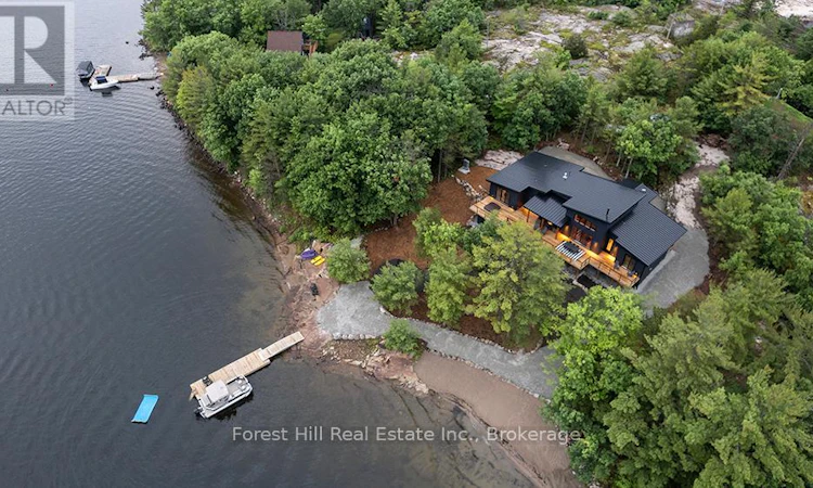 40 810 Island