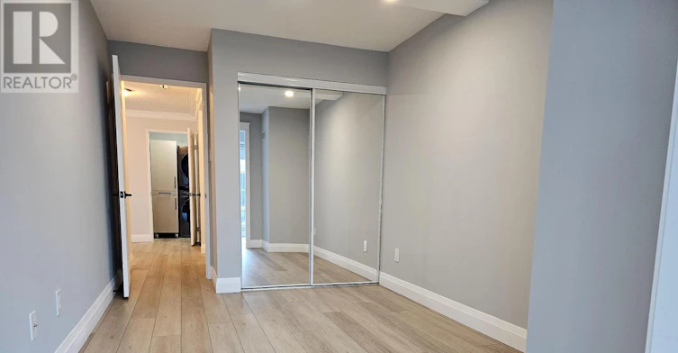 1907-33 University Avenue, Toronto, ON, M5J 2S7 - 10