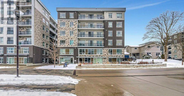 608 275a Larch Street, Waterloo, ON, N2L 0J5 - 3