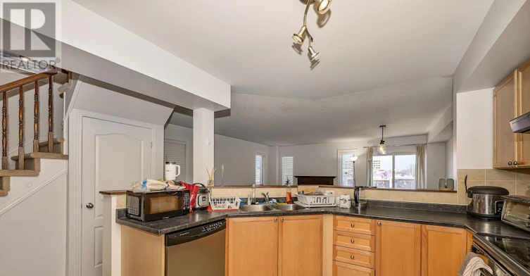 323 Freedom Private, Ottawa, ON, K1G 6W3 - 6