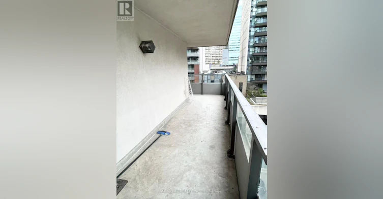 705-111 Elizabeth Street E, Toronto, ON, M5G 1P7 - 14