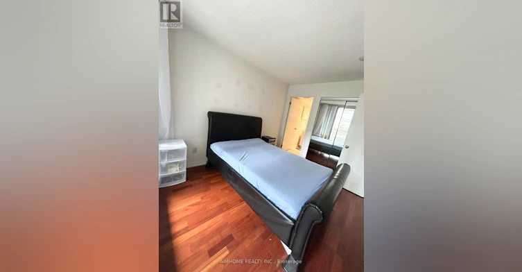 705-111 Elizabeth Street E, Toronto, ON, M5G 1P7 - 11