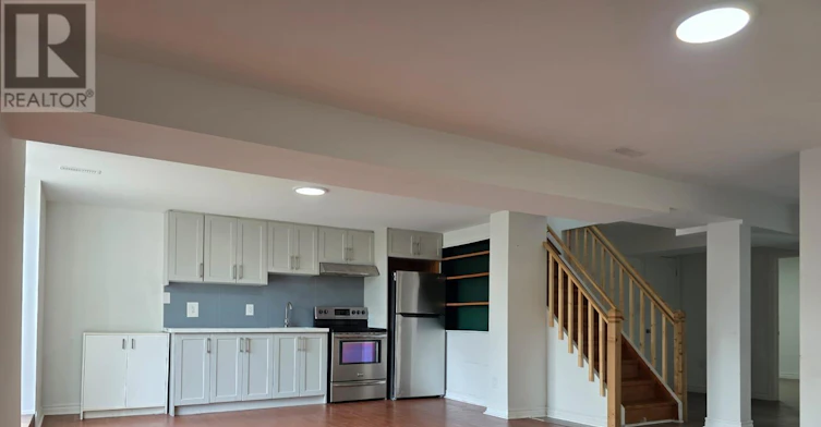 BSMT-882 Southdown Drive, Oshawa, ON, L1H 7Z6 - 3