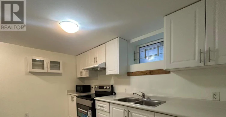 448 Elmwood Avenue, Richmond Hill, ON, L4C 1M4 - 2