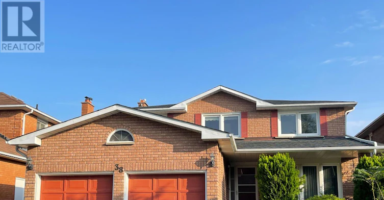 38 Southgate Crescent, Richmond Hill, ON, L4B 2E3