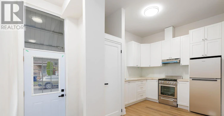 B-627 Crawford Street, Toronto, ON, M6G 3K1 - 3