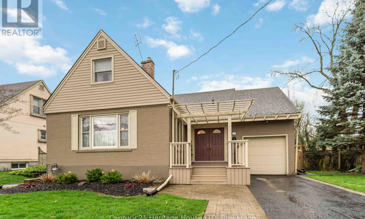 25 Glenview Avenue