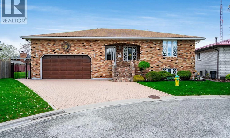 5 Lucy Crescent