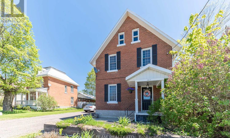 611 Eganville Road