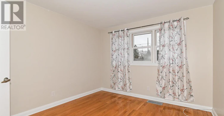 936 Somerville Street, Oshawa, ON, L1G 4J7 - 13