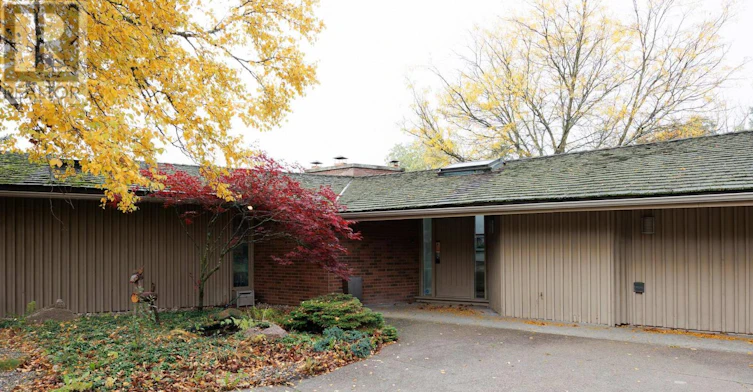 11 Champlain Crescent, King, ON, L7B 1K1