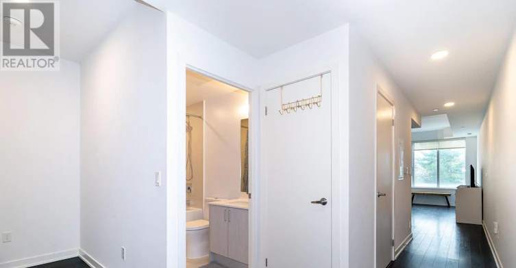 306-1 Cardiff Road, Toronto, ON, M4P 0G2 - 3