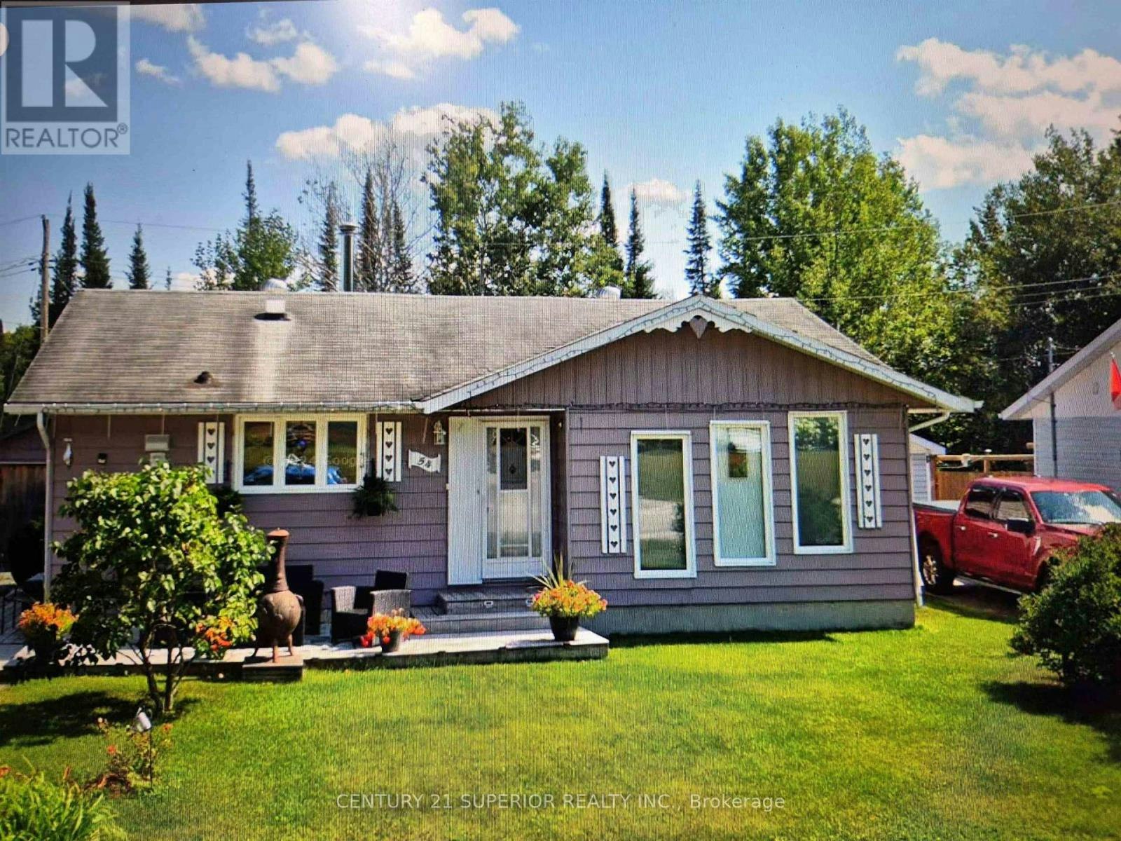 54 Redwing Avenue, Manitouwadge, ON, P0T 2C0