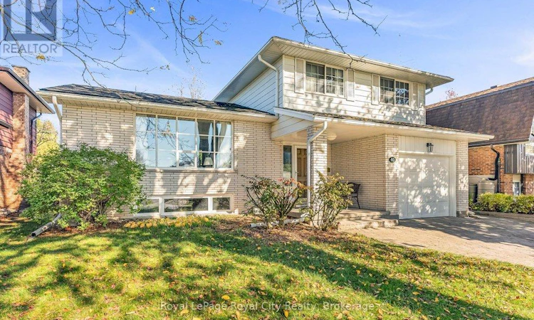 40 Keats Crescent