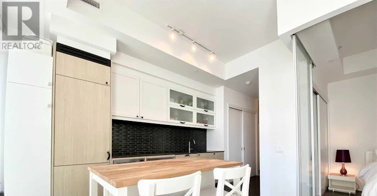 718-783 Bathurst Street, Toronto, ON, M5S 1Z5 - 2