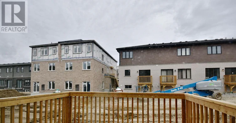 44 Barnyard Trail, Barrie, ON, L9J 0C2 - 9