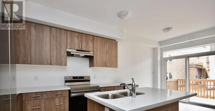 44 Barnyard Trail, Barrie, ON, L9J 0C2 - 8
