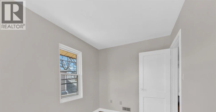 535 Pine Street, Windsor, ON, N9A 6E6 - 5