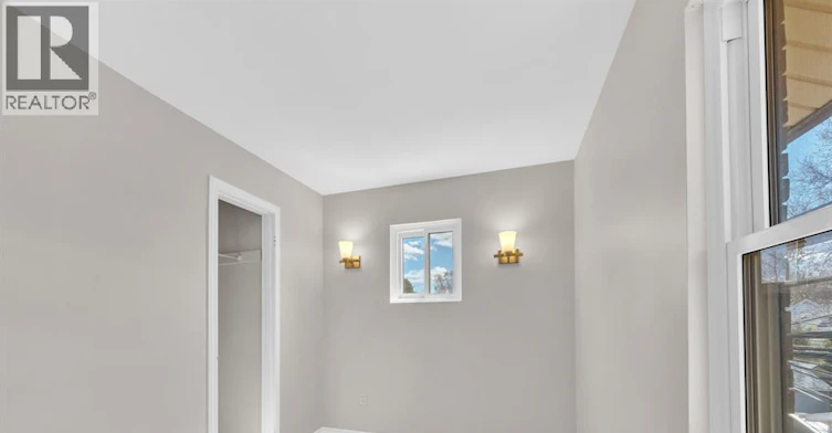 535 Pine Street, Windsor, ON, N9A 6E6 - 4
