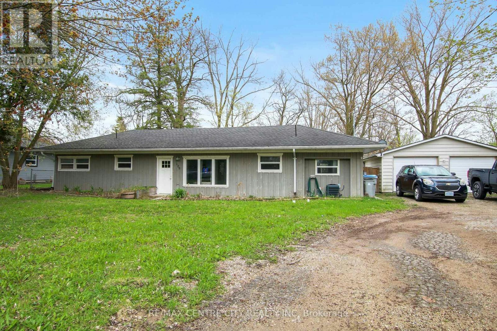 129 Duchess Avenue, Lucan Biddulph, ON, N0M 2J0