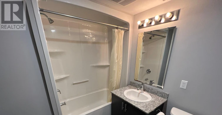 A-306-275 Larch Street, Waterloo, ON, N2L 3R2 - 12